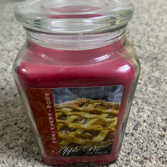 For Every Body Apple Pie Scented 18 oz Jar Candle Never Used - Picture 1 of 3